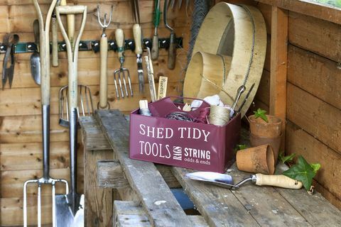 Annabel James, Shed Tidy - Burgundia