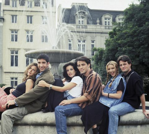 sõbrad 1. hooaeg, pildil l r Jennifer Aniston kui Rachel Green, david Schwimmer kui Ross Geller, courteney cox kui monica geller, matt leblanc kui Joey tribbiani, lisa kudrow kui phoebe buffay, matthew perry kui chandler bing foto, mille autor on reisig taylornbcu fotopanknbcuniversal getty piltide kaudu getty kaudu pilte