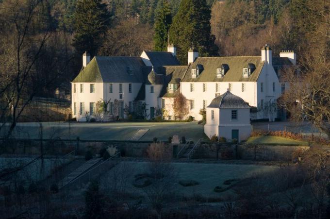 Birkhalli maja, kuningas Charlesi kuninglik residents Šotimaal
