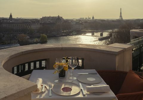 cheval blanc paris hotel, pont neuf, Eiffeli torn