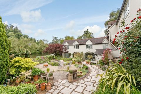 Dinham Weir House - Linney - Ludlow - hooviaed - Strutt & Parker