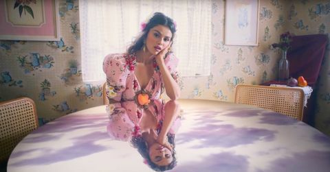 köök selena gomezi muusikavideost "de una vez"