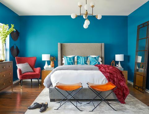 sinise seinaga magamistuba