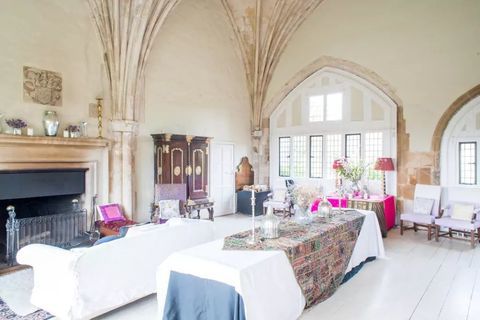 Butley Priory interjöörid - Airbnb