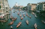 Veneetsia võtab päevakülastajate sissepääsutasu, tuginedes üleöö turistide kehtivale maksule