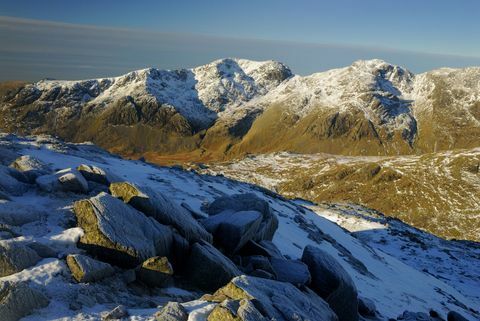 < p> Scafell Pike on Inglismaa kõrgeim mägi ja osa Three Peaks Challenge'ist. See marsruut tippu on ringikujuline matk Wasdale Headist.< span class=" redactor-invisible-space" data-verified=" redactor" data-redactor-tag=" span" data-redactor-class=" redactor-invisible-space"> Nautige pausi </span> ülaosas, et nautida uskumatuid panoraamvaateid mägedele.< span class=" redactor-invisible-space" data-verified=" redactor" data-redactor-tag=" span" data-redactor-class=" redactor-invisible-space"> </span></p>< p>< span class =" redactor-invisible-space" data-verified=" redactor" data-redactor-tag=" span" data-redactor-class=" redactor-invisible-space">< strong data-redactor-tag=" strong" data-verified=" redaktor">< a href=" https://osmaps.ordnancesurvey.co.uk/route/1677980/OS-Recommended-ITV-100-Favourite-Walks-Scafell-Pike" target=" _blank" data-tracking-id=" recirc-text-link"> Vaadake marsruuti</a></strong></span></p>