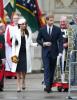 Meghan Markle'i Amanda Wakeley mantel ja Stephen Jones Beret maksid austust printsessile Di