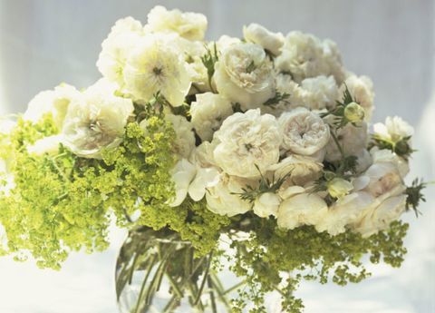valged lilled-klaas-vaas
