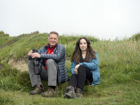 chris packham, megan mccubbin llangrannogi kaljutipul