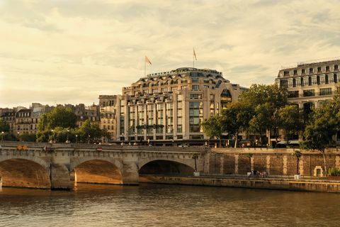 cheval blanc paris hotel, pont neuf seine jõgi