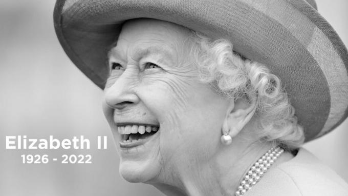 eelvaade filmile Queen Elizabeth II: A Timeline
